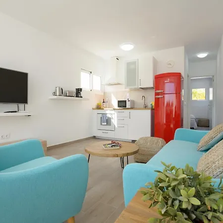 Сasa de vacaciones Red Volcano - Pool&gym In Sport Center Fariones Included By Lanzarote