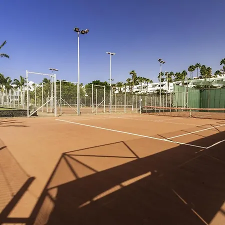 Red Volcano- Pool, Gym And Activities In Sport Center Fariones Included Puerto del Carmen (Lanzarote)