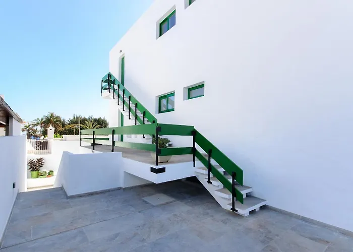 Red Volcano - Pool And Gym In Sport Center Fariones Included By Lanzarote Nyaraló Puerto del Carmen